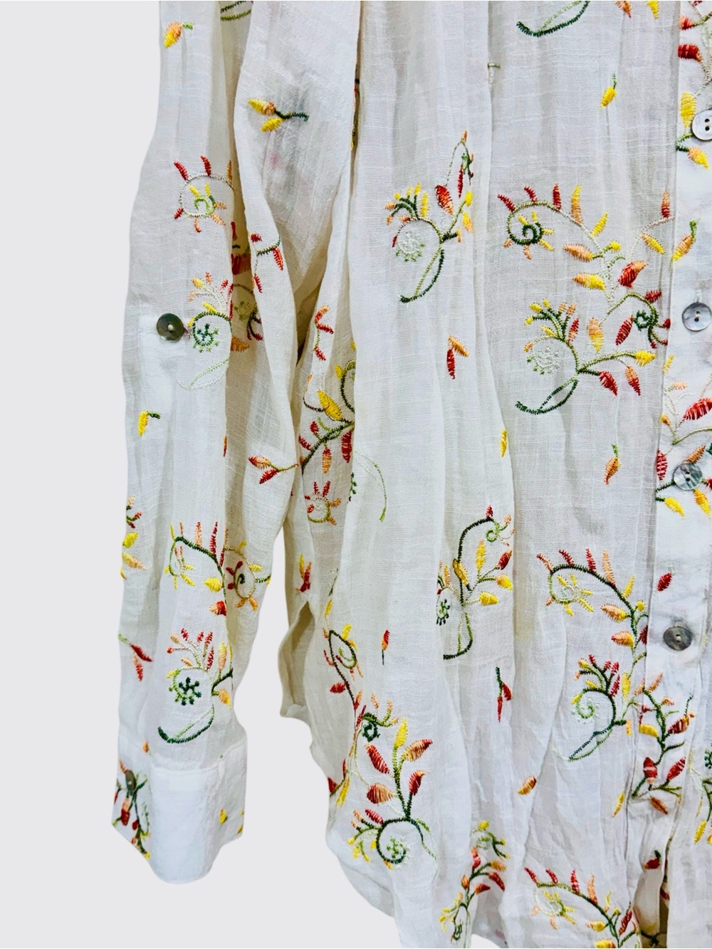 Fig & Flower Embroidered Floral Button Front Boho Blouse White Roll Tab Sleeve M - Picture 4 of 10
